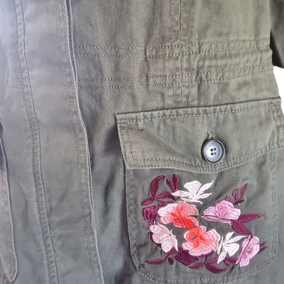Liquid X Embroidered Floral & Tiger Khaki Green Utility Jacket - Picture 5 of 11